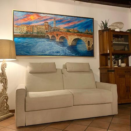 Apartmán Casa Al Teatro Verona Exteriér fotografie